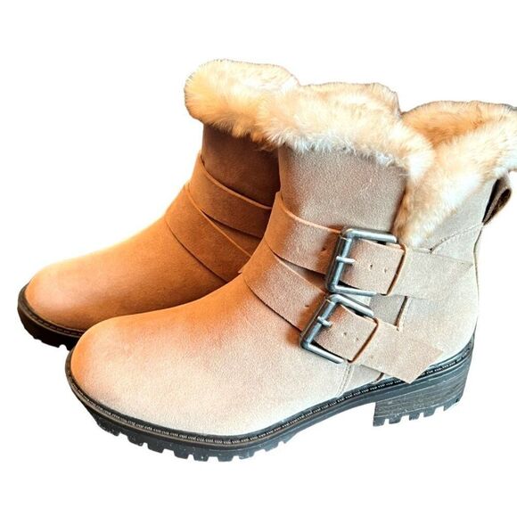 Universal Threads Tan Fur Boots Size 6.5 NWOT‎ - Picture 1 of 6